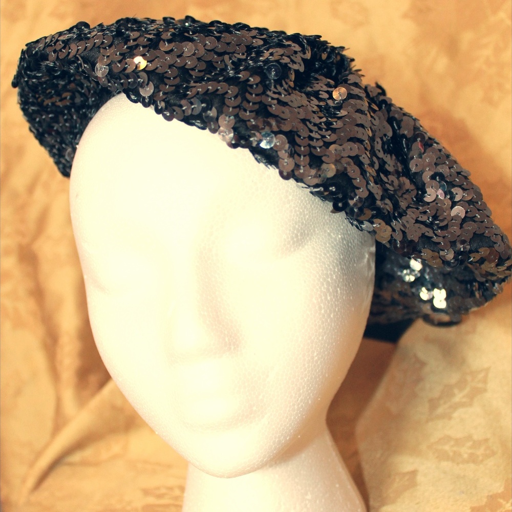 NWT Steve Madden Sequin Beret Black